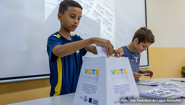 Lagoa Santa define novo uniforme escolar da rede municipal por votação