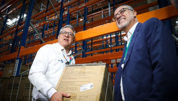Ministério da Saúde recebe 1,3 milhão de vacinas contra a covid-19