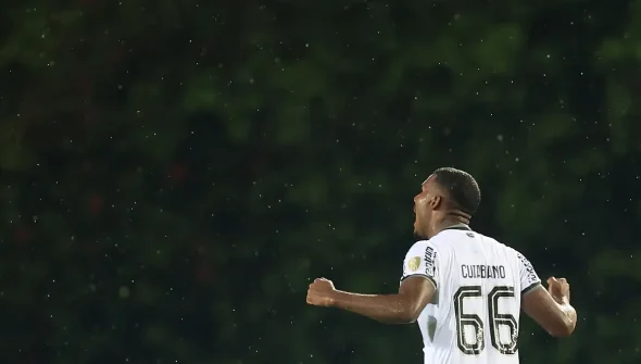 Libertadores: Botafogo joga mal, mas arranca vitória sobre o Carabobo