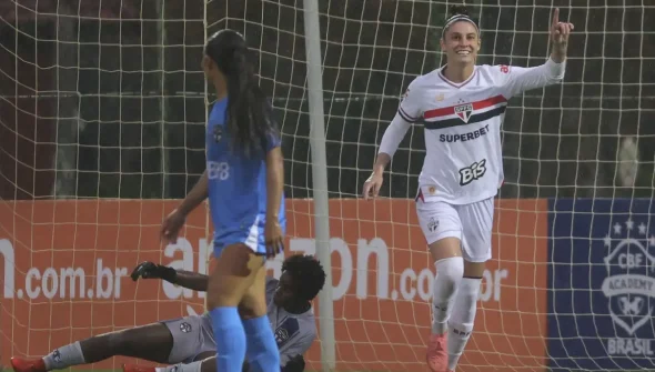 São Paulo goleia para assumir 3ª colocação do Brasileiro Feminino