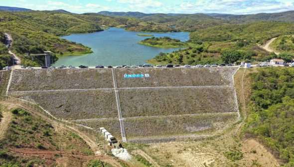 Distrito no Ceará espera água do São Francisco para iniciar plantio