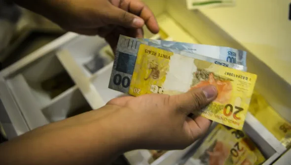 BC informa que brasileiros têm R$ 9,13 bilhões em valores para receber
