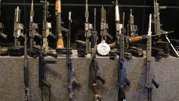 Militares do Bope vão receber bônus de R$ 5 mil por apreensão de fuzis