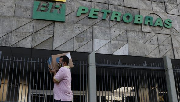 Petrobras assina acordo e reassumirá duas fábricas de fertilizantes