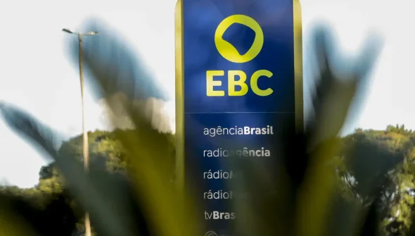 Aniversário da Agência Brasil é lembrado no plenário da Câmara