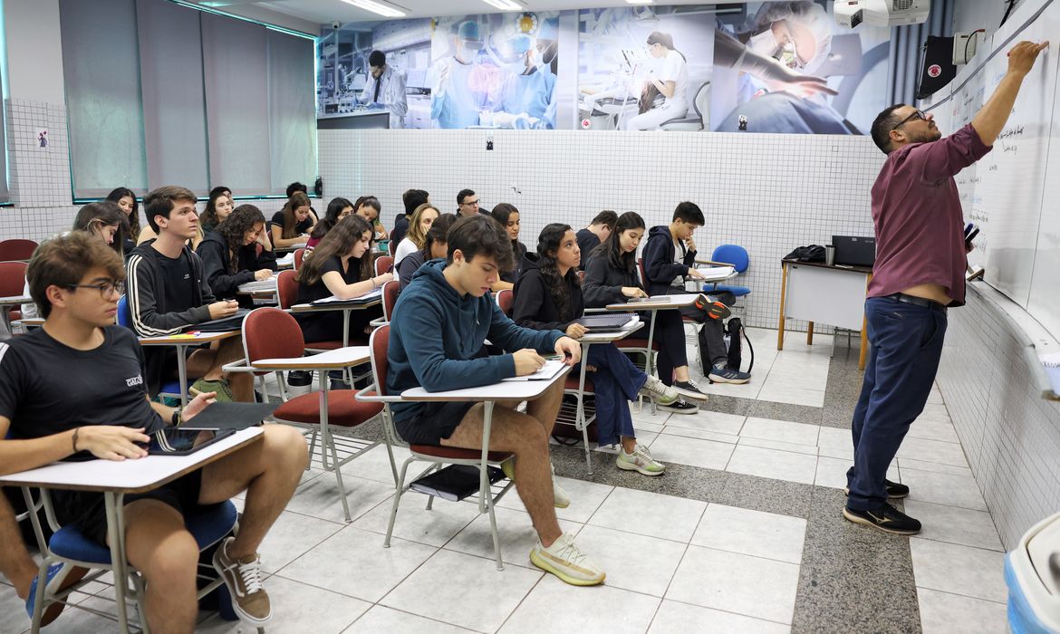 OAB Barro Preto - Enem 2025: prazo para inscrições termina nesta sexta