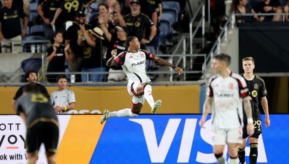 Flamengo fecha primeira fase do Mundial com empate com o Los Angeles