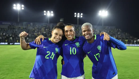 Seleção feminina assume quarta posição do ranking da Fifa