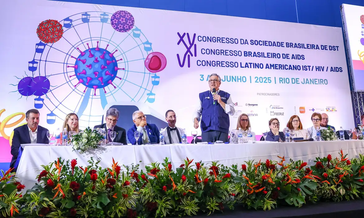 OAB Barro Preto - Brasil reduz transmissão do HIV vertical e pede certificado da Opas