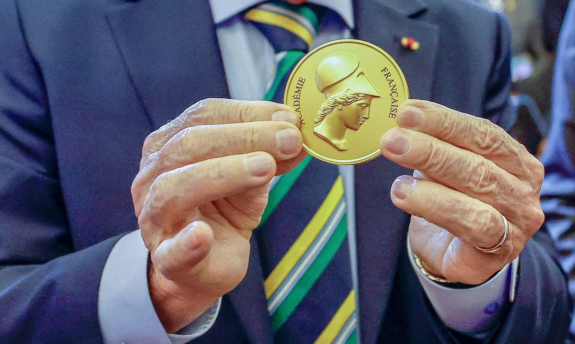 OAB Barro Preto - Lula é o 20º chefe de Estado homenageado pela Academia Francesa
