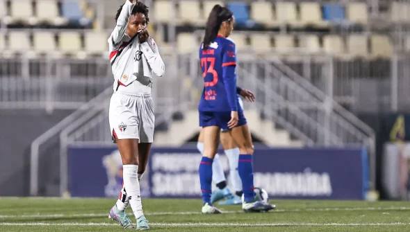 São Paulo goleia Bragantino e chega às quartas do Brasileiro Feminino
