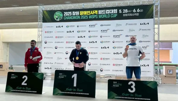Alexandro Basso fatura medalha inédita para o Brasil no tiro esportivo