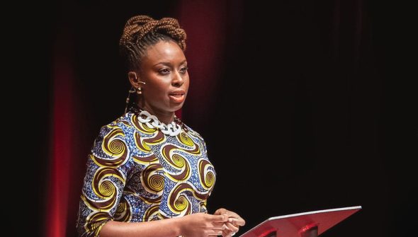 Bienal do Livro começa no Rio nesta sexta com Chimamanda Ngozi Adichie
