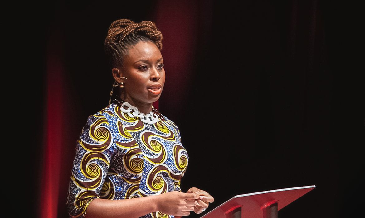 OAB Barro Preto - Bienal do Livro começa no Rio nesta sexta com Chimamanda Ngozi Adichie