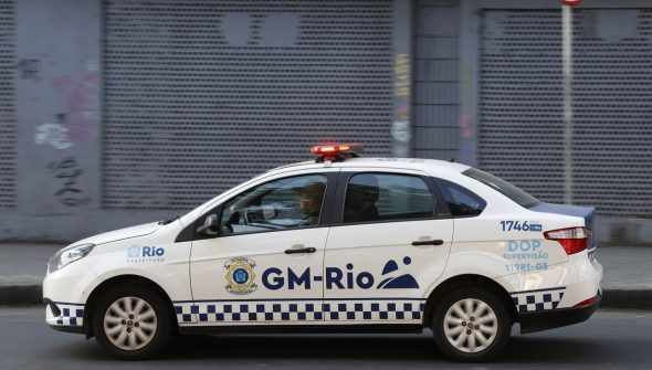 Câmara do Rio aprova uso de arma de fogo por Guarda Municipal