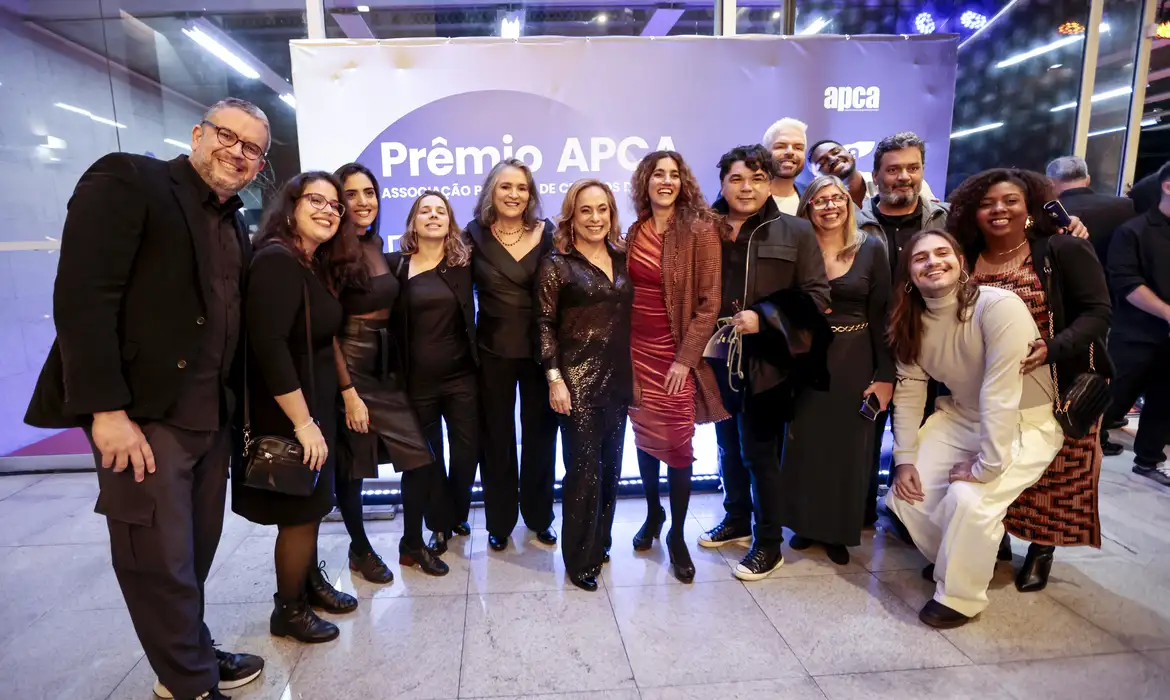 OAB Barro Preto - Sem Censura recebe prêmio da APCA de Melhor Programa de Televisão