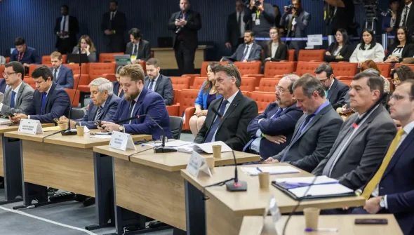 Moraes nega pedido de Bolsonaro para exibir vídeos em interrogatório