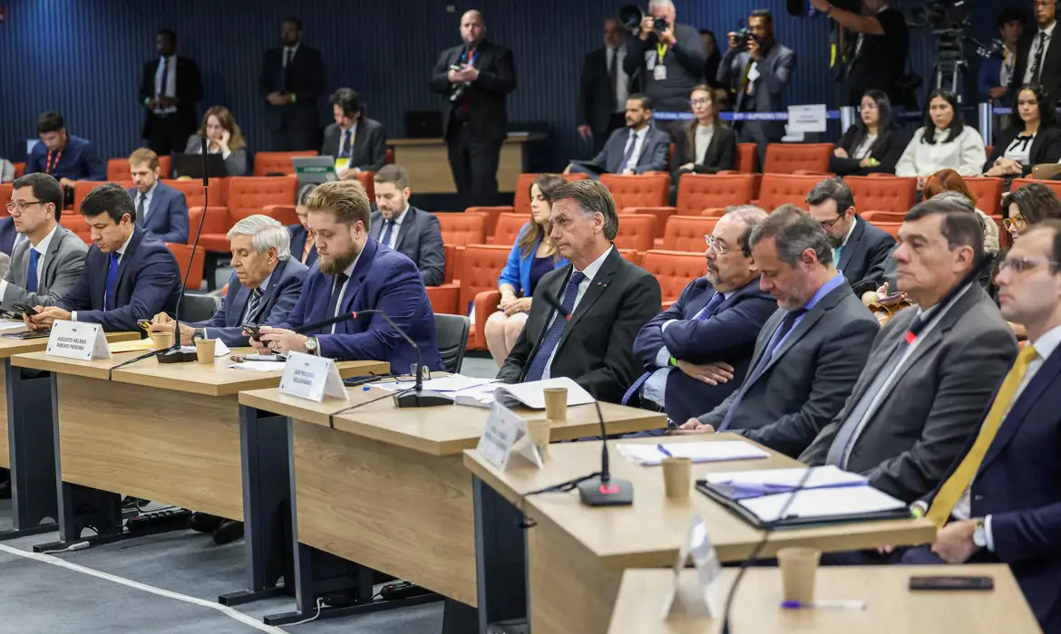 OAB Barro Preto - Moraes nega pedido de Bolsonaro para exibir vídeos em interrogatório