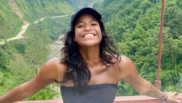 Corpo de turista brasileira é resgatado de cratera na Indonésia
