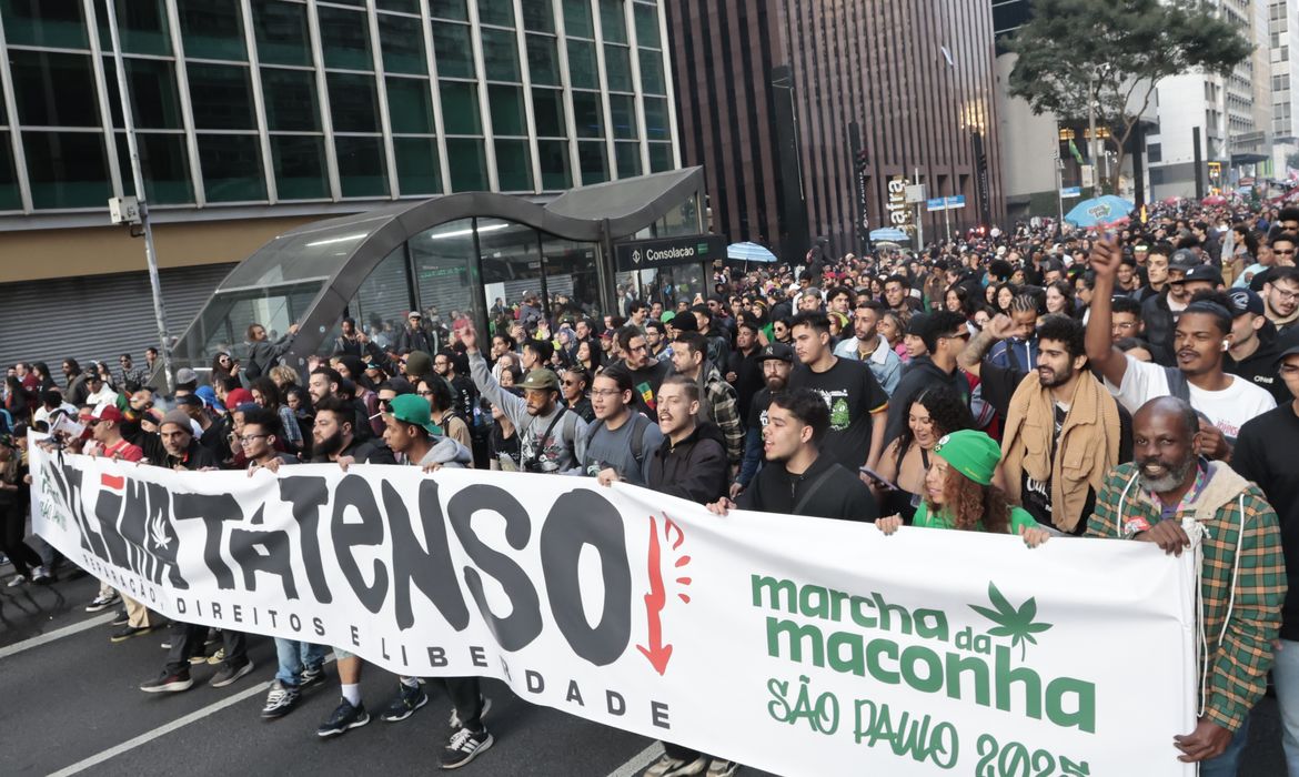 OAB Barro Preto - SP: Marcha da Maconha reúne público a favor da legalização da cannabis