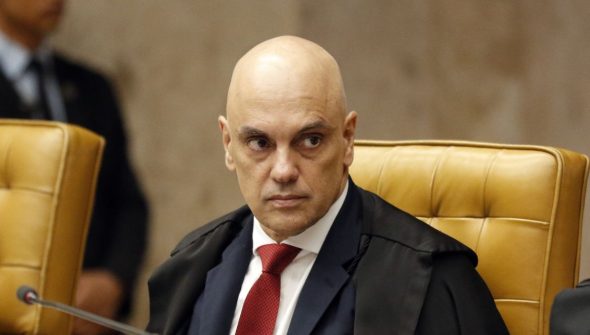 Moraes diz que democracia saberá se defender de inimigos