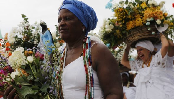 Crescimento de umbanda e candomblé reflete combate à intolerância