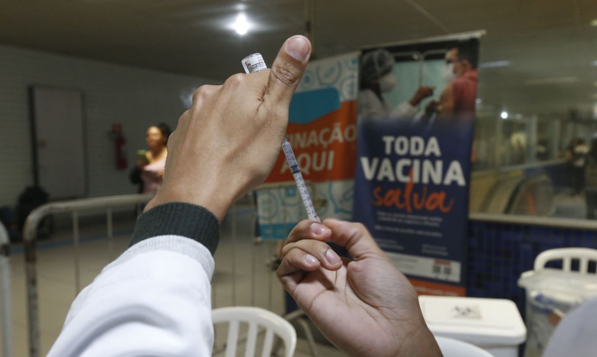 OAB Barro Preto - Gripe: SP inicia vacinação em estações e terminais nesta segunda