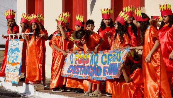 Crianças debatem mudanças climáticas e criam projeto de lei em Goiás