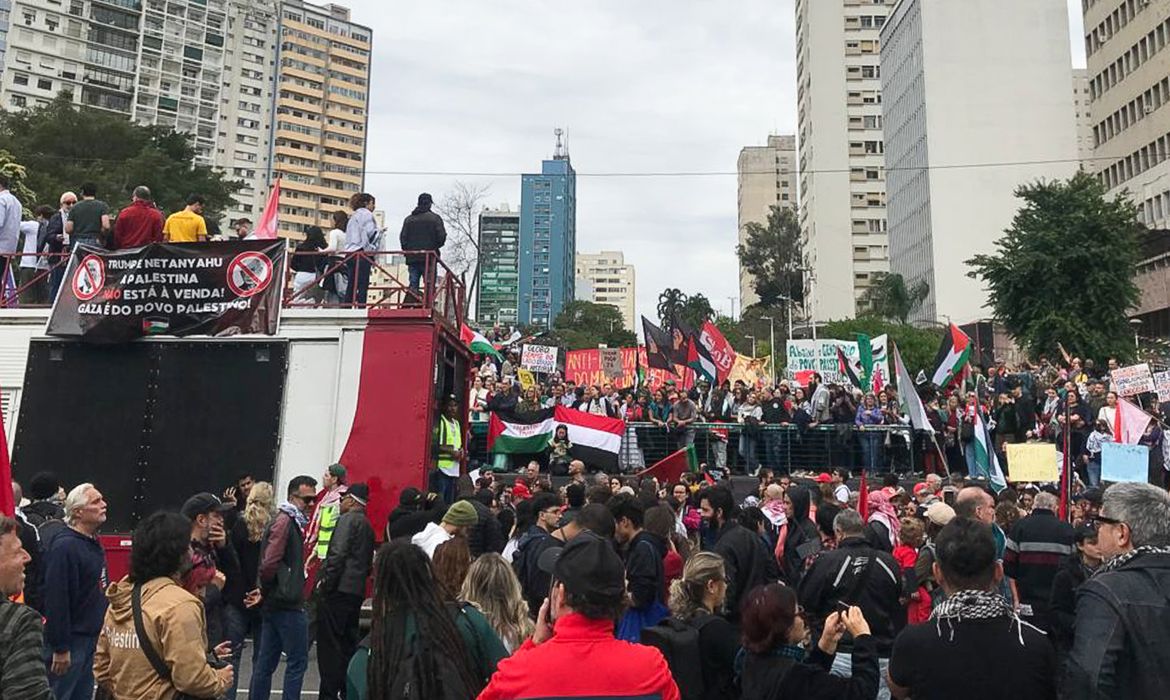 OAB Barro Preto - Manifestantes fazem ato pró-Gaza em São Paulo