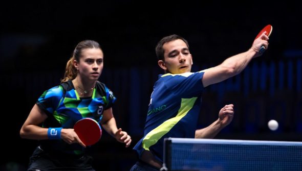 Hugo Calderano e Bruna Takahashi vão à final de torneio na Eslovênia