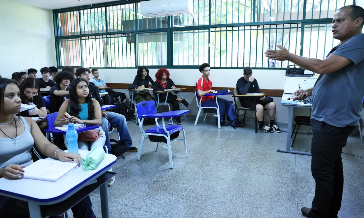 OAB Barro Preto - Prazo para isenção de taxa no CNU dos Professores termina nesta sexta