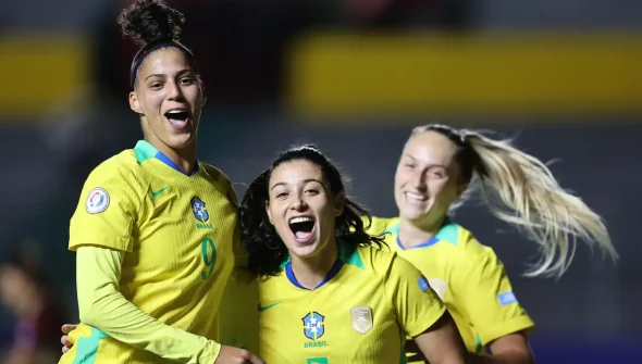 Brasil inicia Copa América com vitória de 2 a 0 sobre a Venezuela