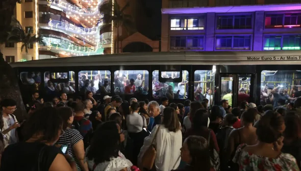 São Paulo e Baixada Santista registram 600 ataques a ônibus