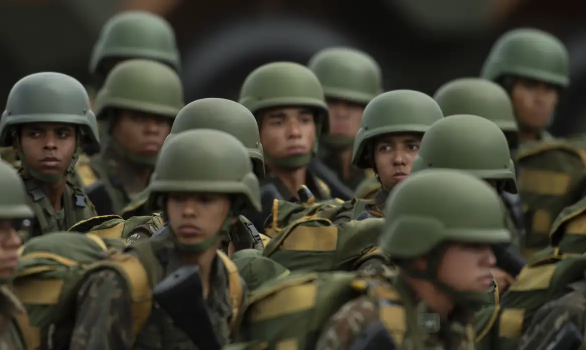 OAB Barro Preto - Senadores aprovam MP que aumenta vencimento de militares