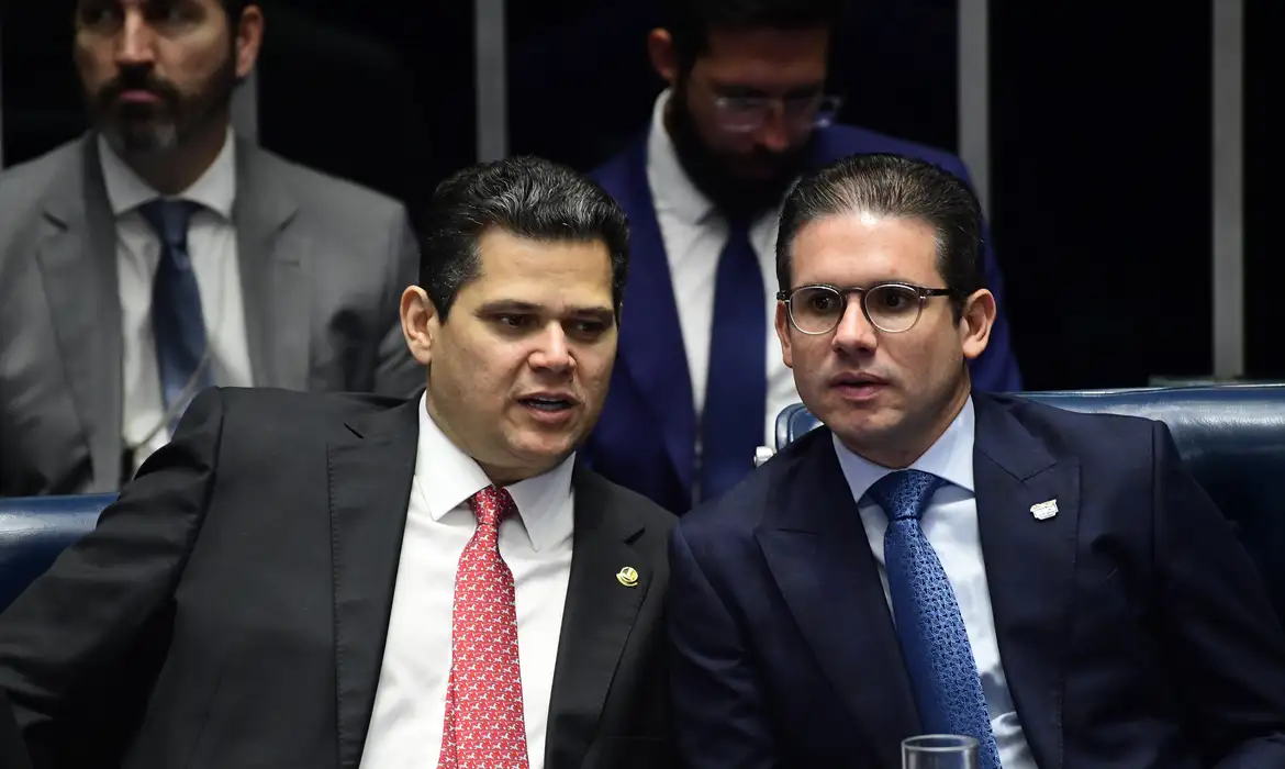 OAB Barro Preto - Tarifaço: Congresso pede diálogo nos campos comercial e diplomático