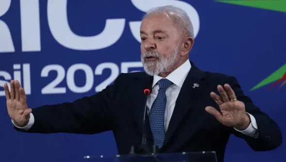 Lula diz que Brics seguirá discutindo alternativas ao dólar