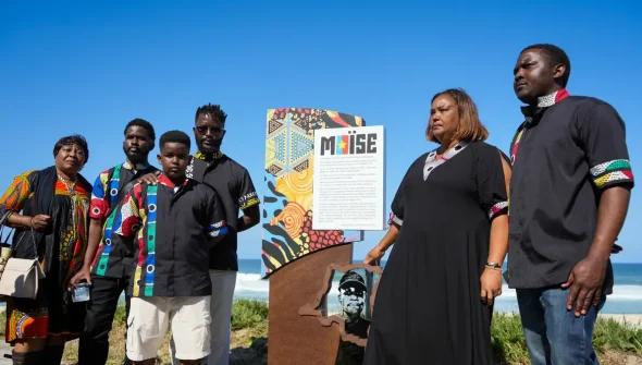 Memorial na Barra da Tijuca homenageia congolês Moïse, morto em 2022
