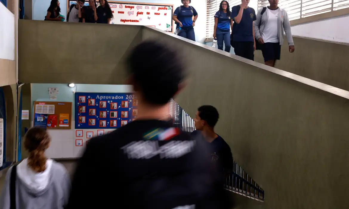 OAB Barro Preto - Escolas do Rio terão programa para prevenir violência contra meninas