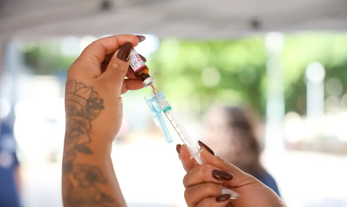 OAB Barro Preto - Saúde abre consulta sobre inclusão da vacina meningo B no SUS