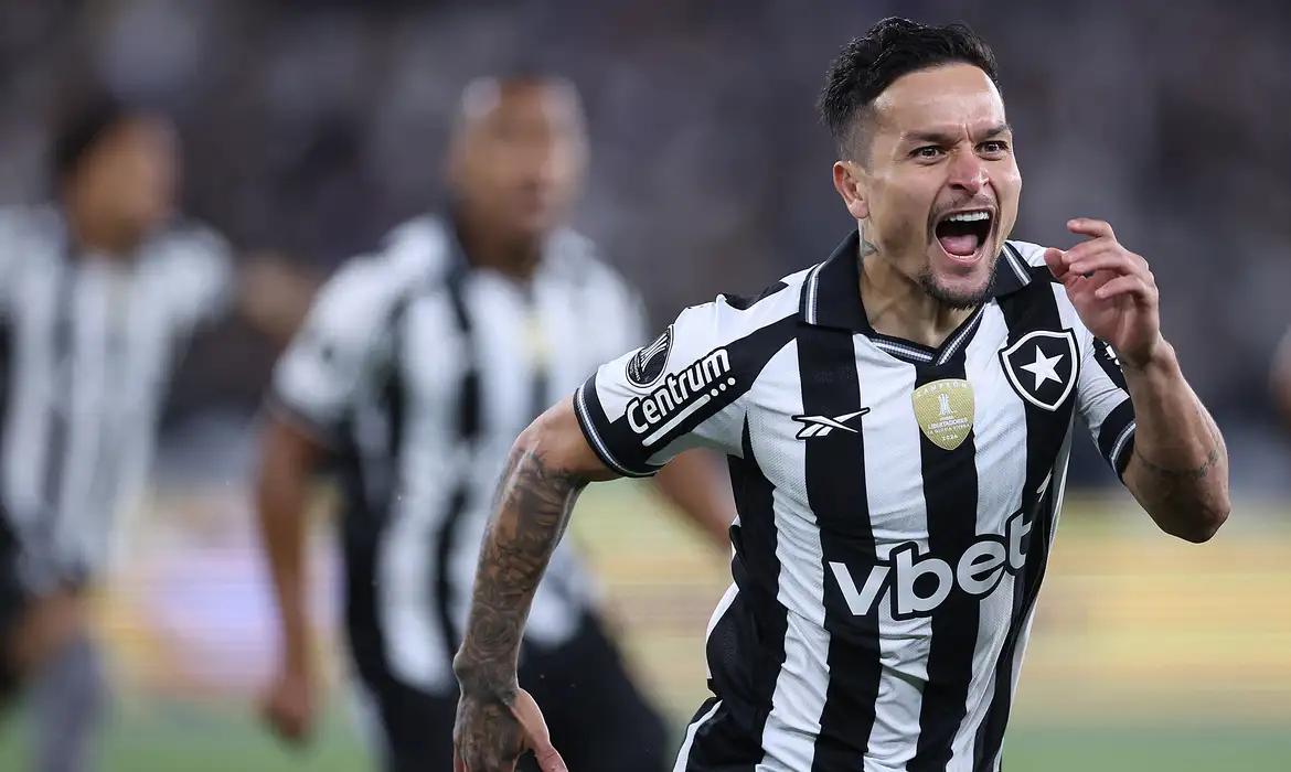 OAB Barro Preto - Botafogo vence LDU na Libertadores com gol relâmpago
