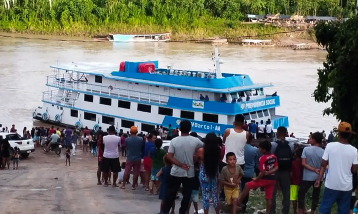 OAB Barro Preto - INSS usa barcos para orientar aposentados da Amazônia sobre descontos