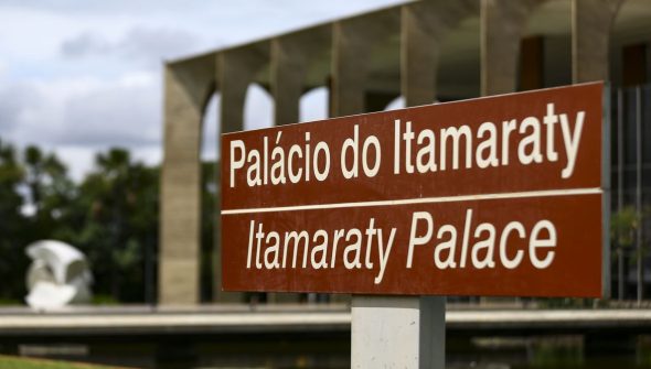 Itamaraty e Gleisi rechaçam ataque de vice-secretário de Trump