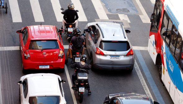 Emergências com motociclistas adiam cirurgias complexas no SUS