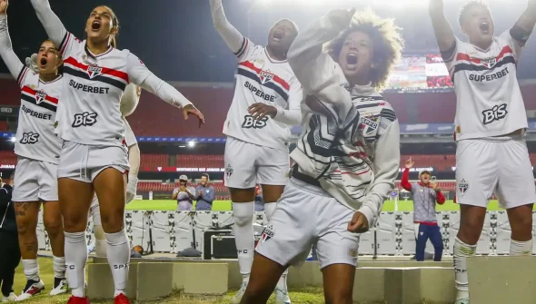 São Paulo bate Ferroviária e avança à semi do Brasileirão Feminino