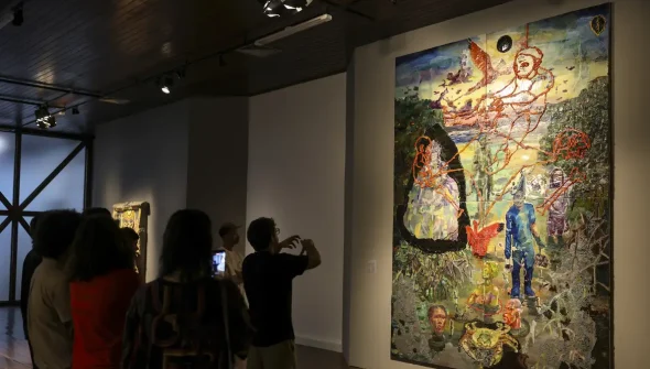 Exposição de artista maranhense exalta identidade latina e ancestral