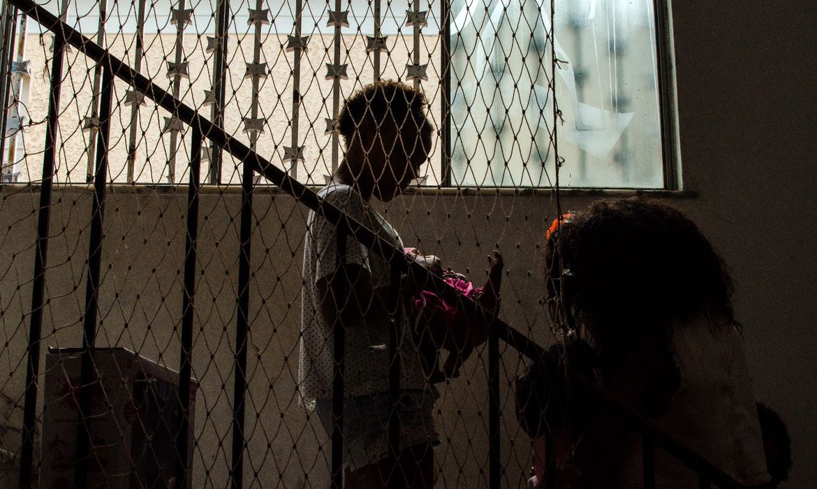 OAB Barro Preto - Estudo aponta condições precárias em centros de acolhimento no Rio