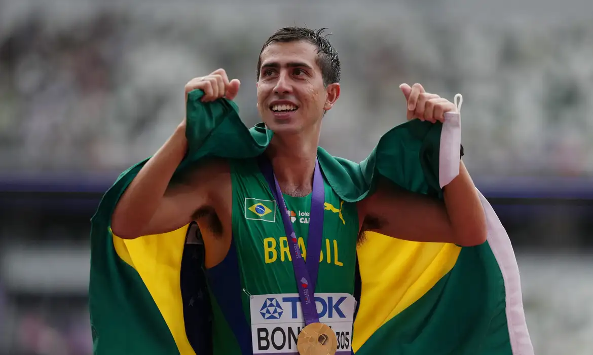 OAB Barro Preto - Caio Bonfim é campeão mundial dos 20 km da marcha atlética em Tóquio