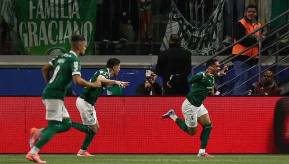 Palmeiras volta a derrotar o River e chega à semifinal da Libertadores