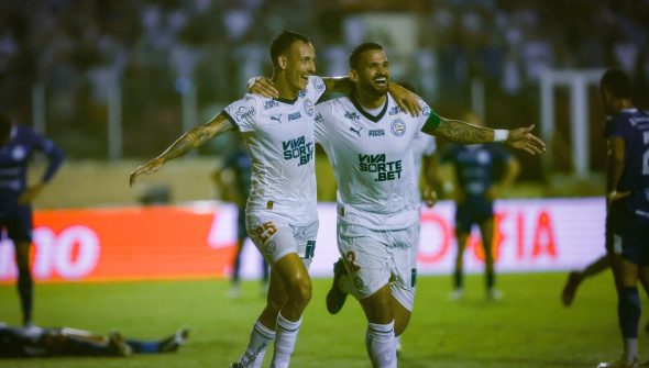 Copa do Nordeste: Bahia vence Confiança por 4 a 1 e encaminha título