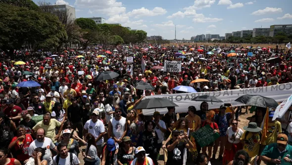 No DF, ato contra anistia e PEC da Blindagem leva milhares às ruas